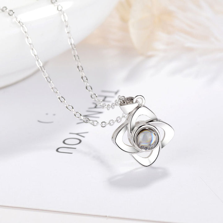 Gepersonaliseerde Foto Projectie Ketting - Klaver Bloem - Remigifts